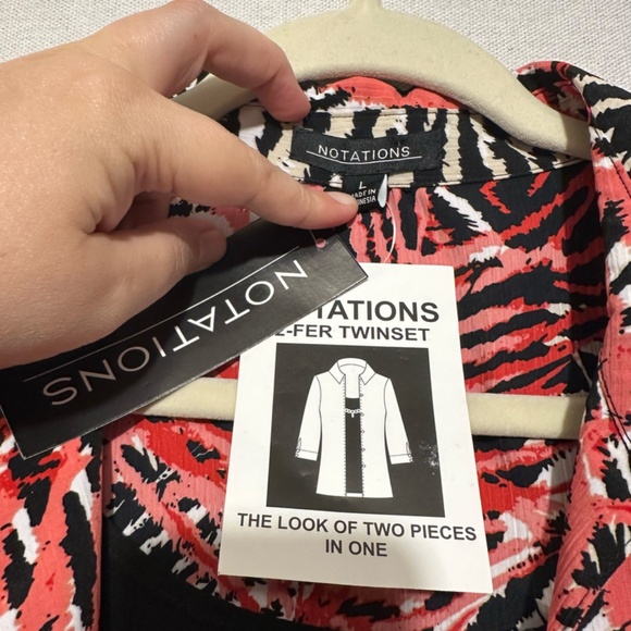 NWT Notations blouse - size large - Picture 6 of 8